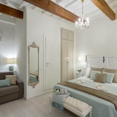Accademia Gallery Charming Suite Firenze Bagian luar foto