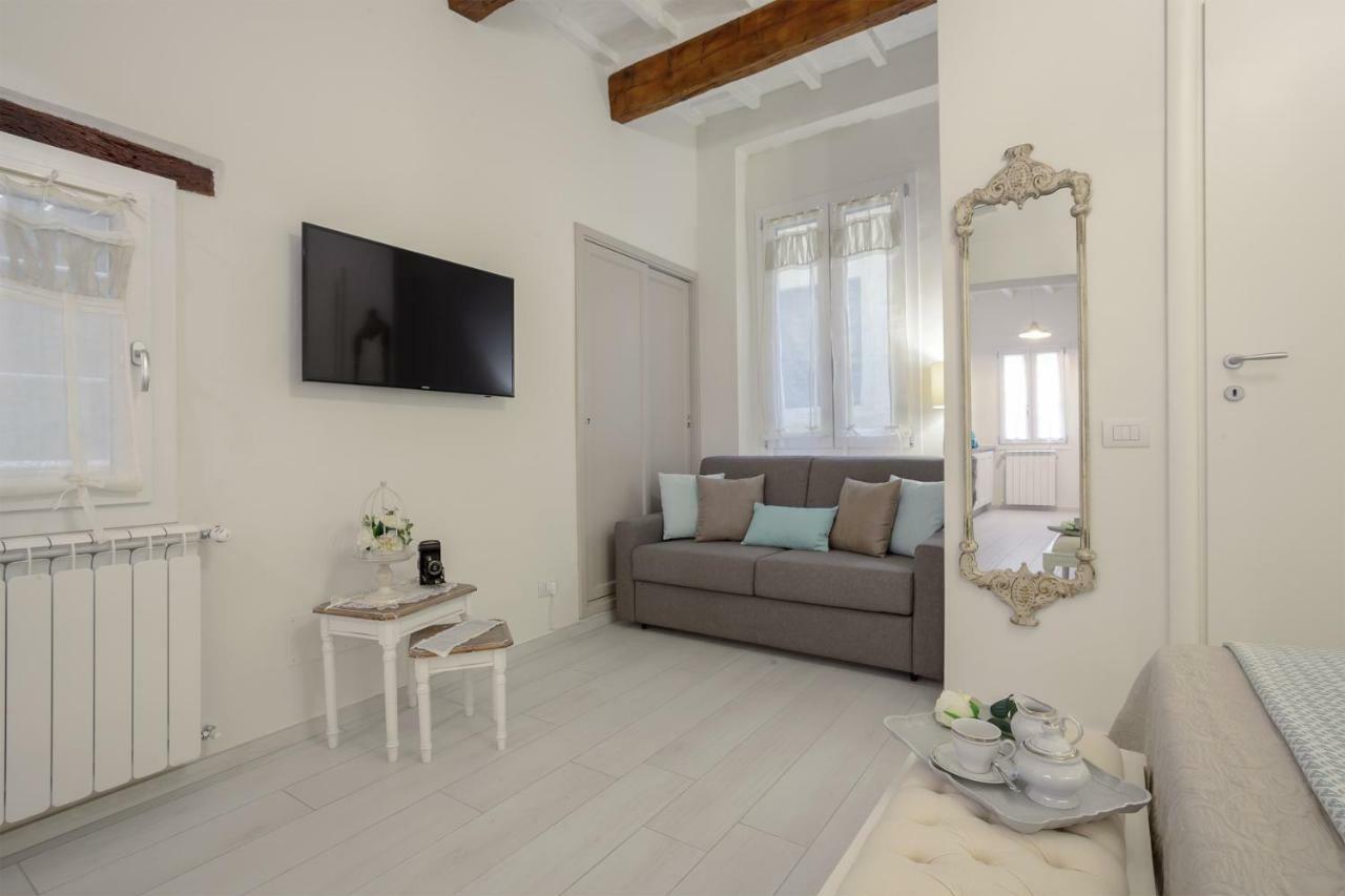 Accademia Gallery Charming Suite Firenze Bagian luar foto